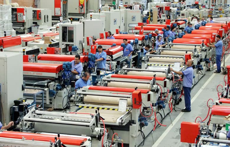 corte-a-impressão-de-painéis-maclinea-formobile-2022-plataforma-setor-moveleiro