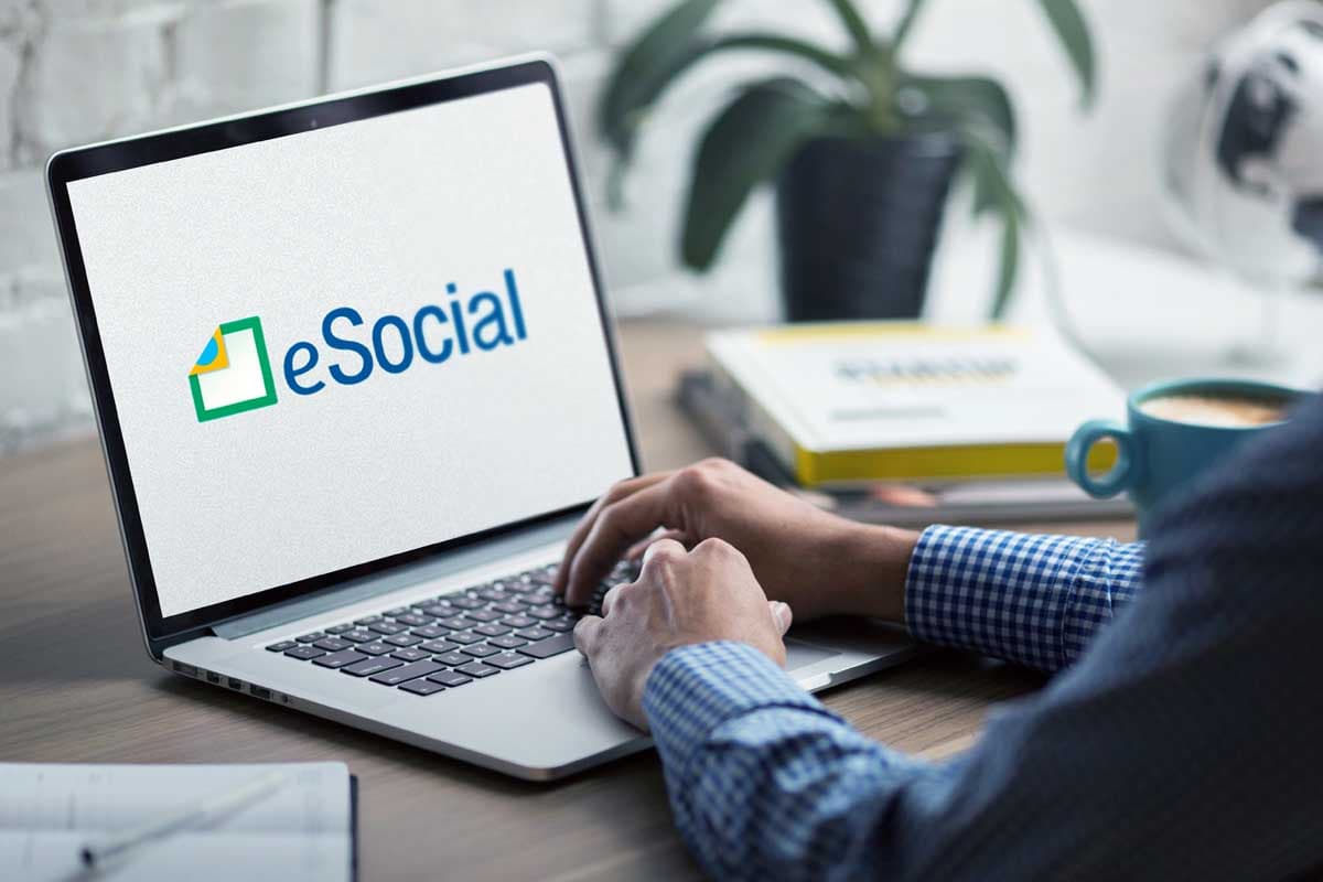 eSocial e mudanças nos processos trabalhistas - empregadores tem até 1º de abril para enviar reportes -Plataforma Setor Moveleiro