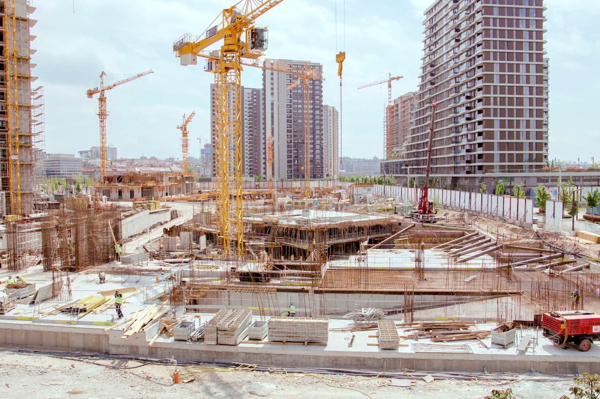 Móveis x Imóveis: construção é âncora na retomada da economia?