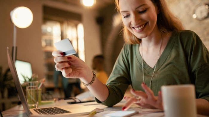 E-commerce e marketplace: qual é a melhor opção para o varejo moveleiro?