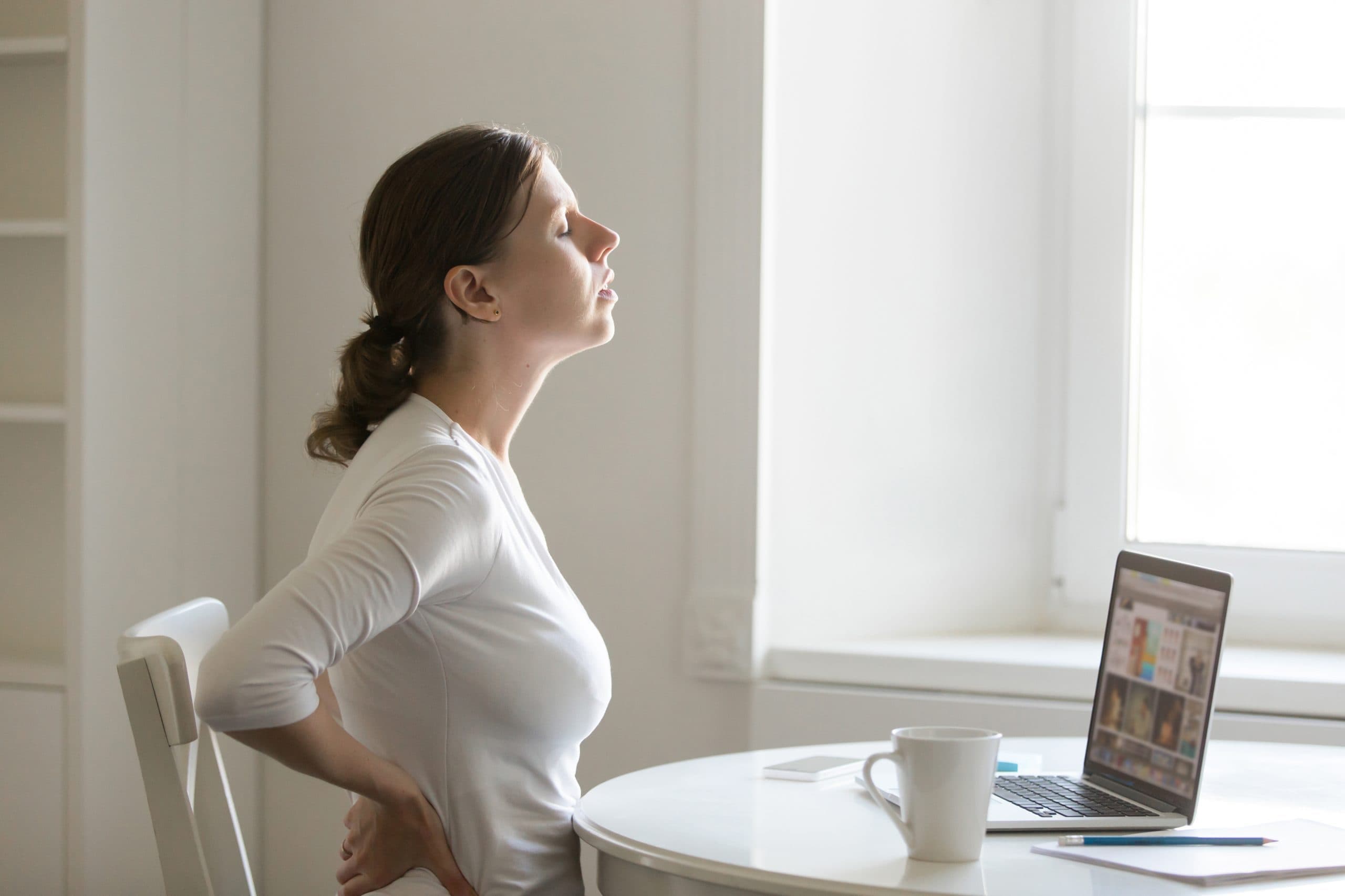A importância da ergonomia em móveis corporativos: melhorando a saúde e produtividade no trabalho