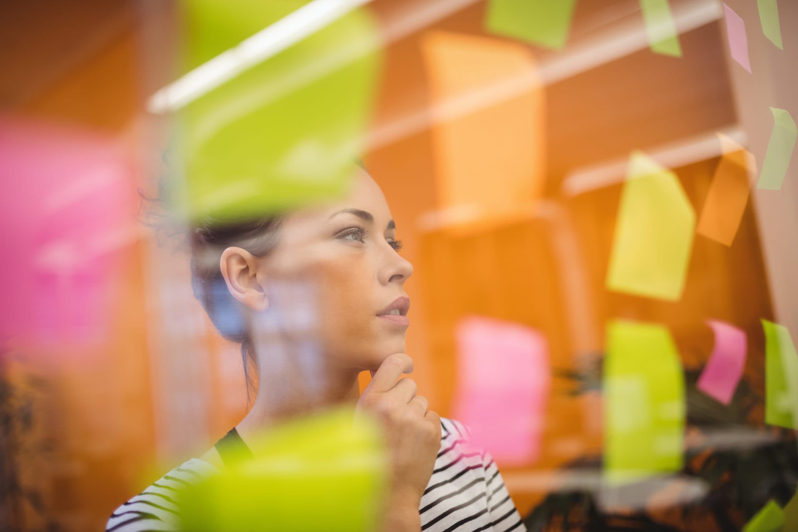 Design thinking no desenvolvimento de produtos: benefícios, desafios e impacto no setor industrial