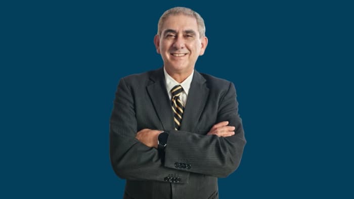 Carlos Bessa, fundador da Plataforma Setor Moveleiro, apresenta guia estratégico sobre a Reforma Tributária no setor moveleiro B2B