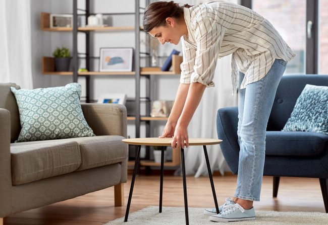Como as tendências do design de interiores impactam a indústria moveleira?