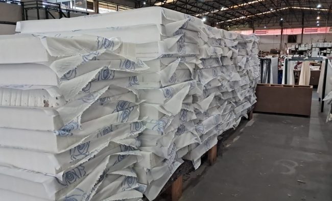 Solidariedade no setor moveleiro: Grupo Castor produz mais de 230 colchões para doar às famílias afetadas pelas chuvas em Juiz de Fora